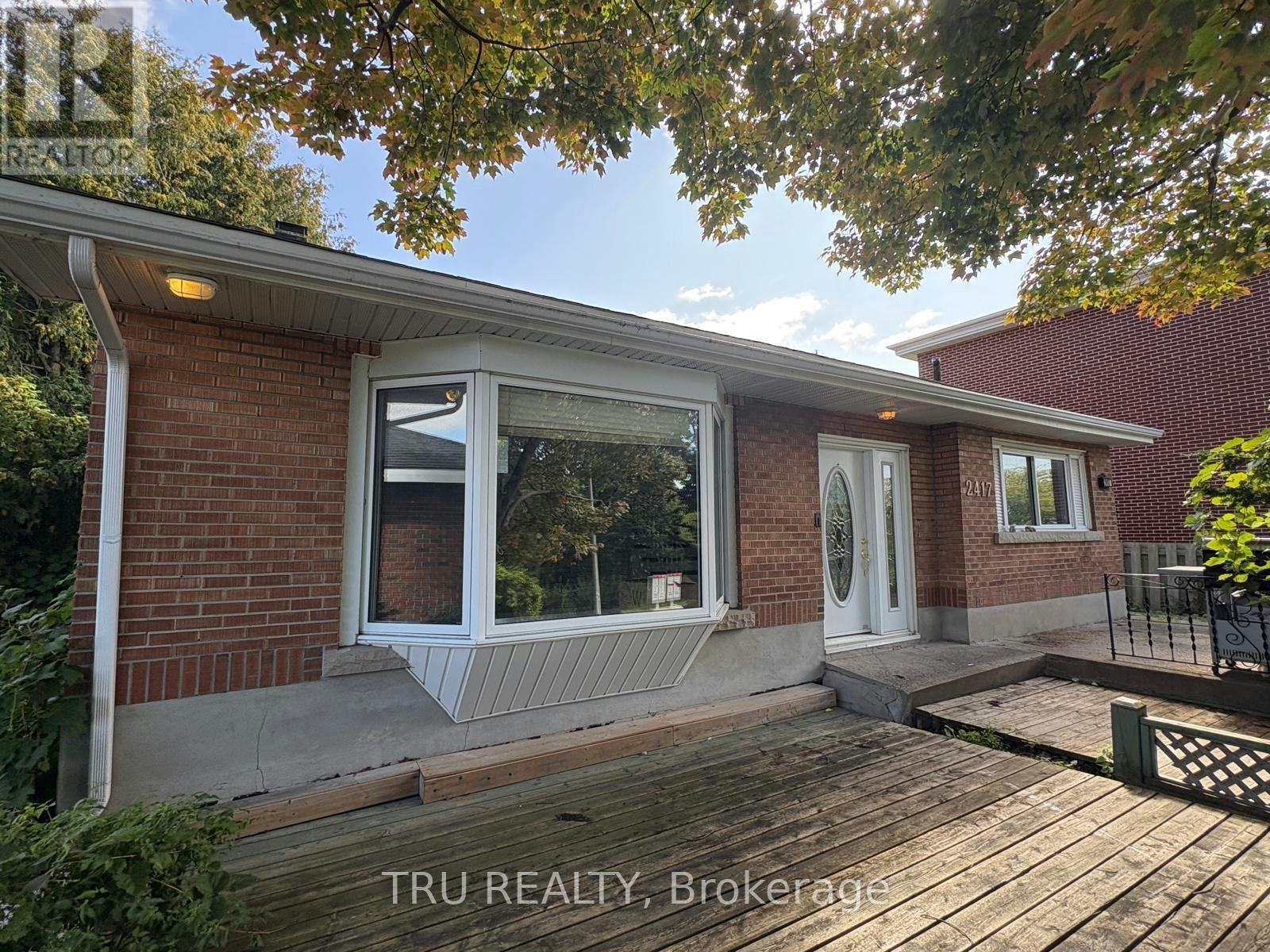 2417 Junction Avenue, Ottawa, ON, K1V 8G8 - 2