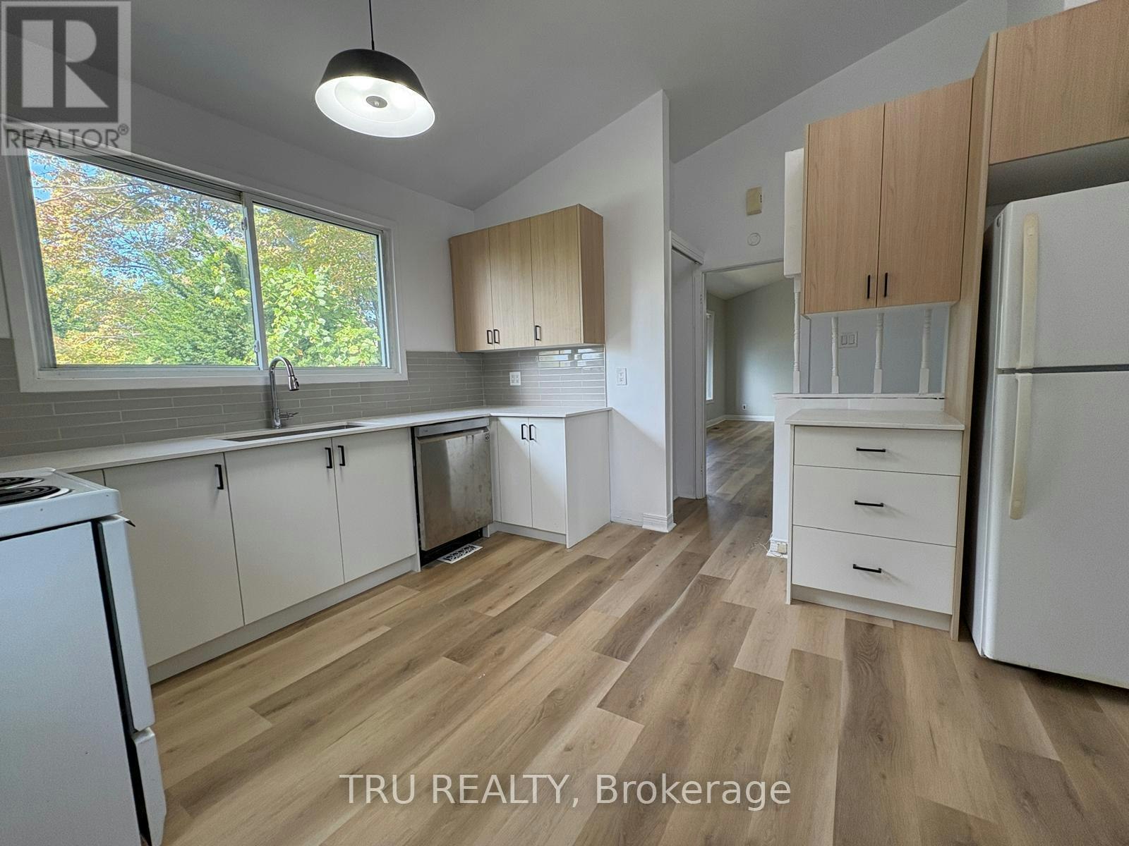 2417 Junction Avenue, Ottawa, ON, K1V 8G8 - 11