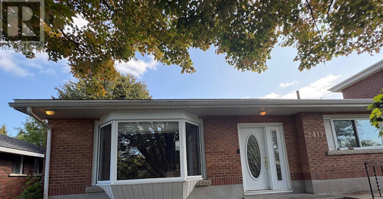2417 Junction Avenue, Ottawa, ON, K1V 8G8