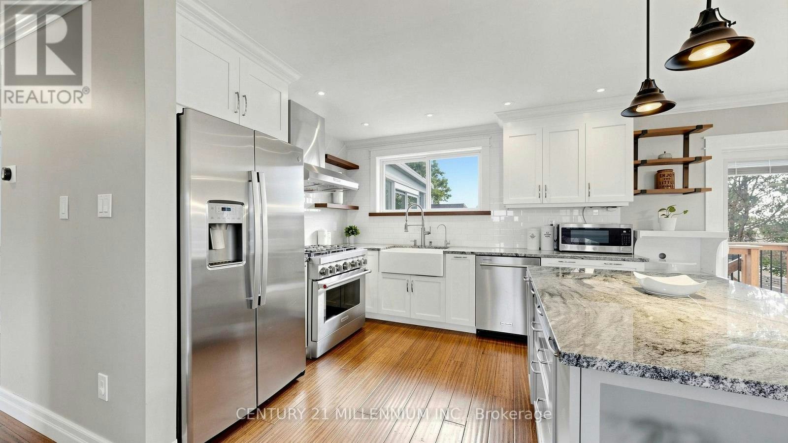 938 Greenwood Crescent, Whitby, ON, L1N 1C8