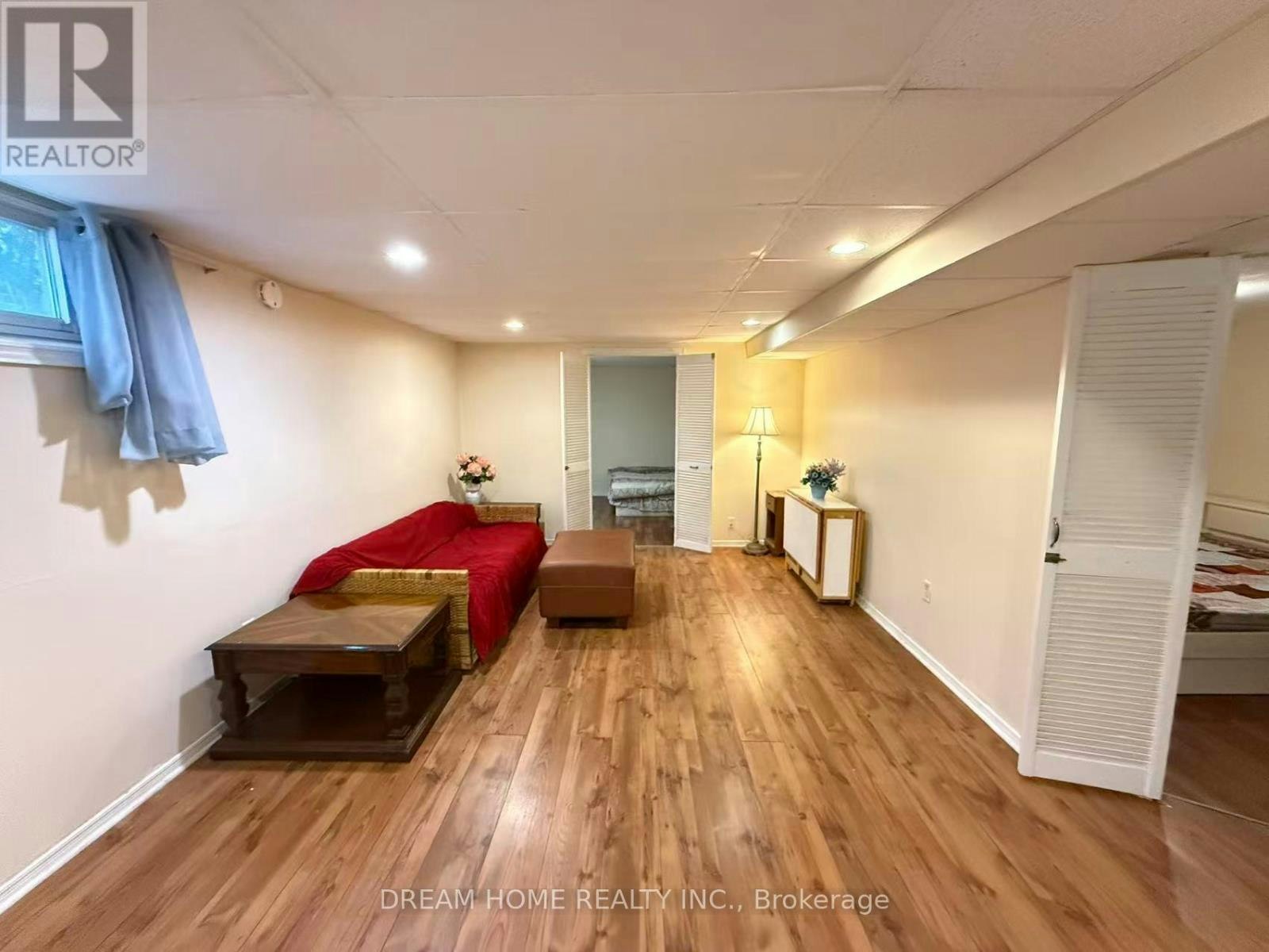 92 Rainier Square, Toronto, ON, M1T 3A2 - 9
