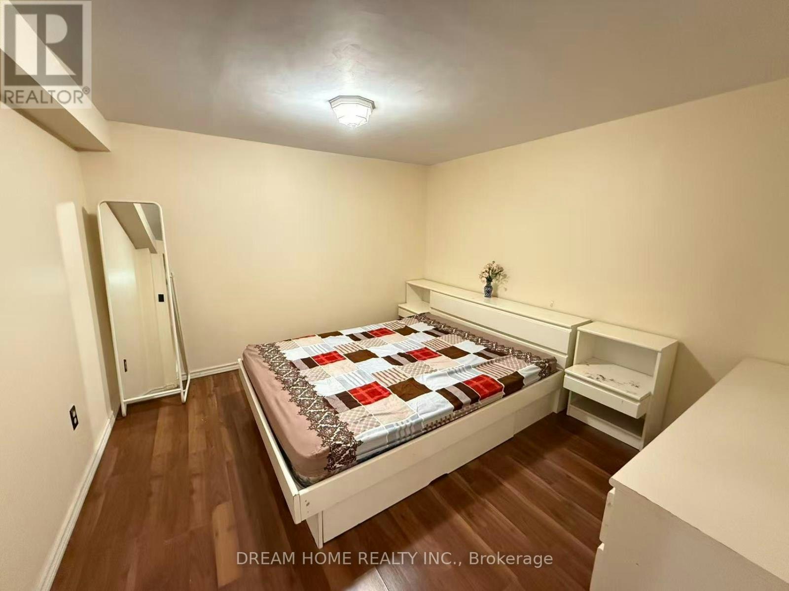 92 Rainier Square, Toronto, ON, M1T 3A2 - 11