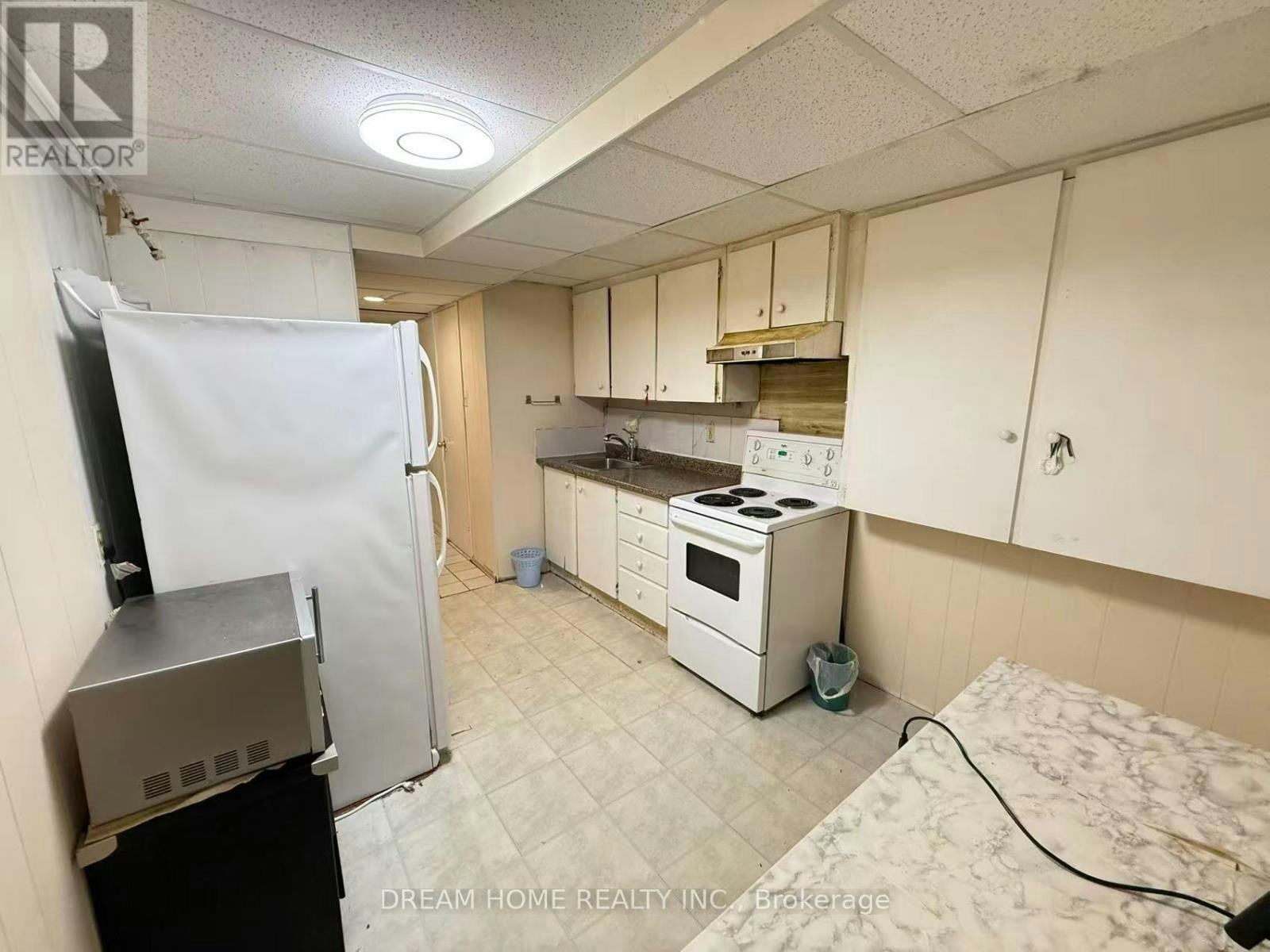 92 Rainier Square, Toronto, ON, M1T 3A2 - 15