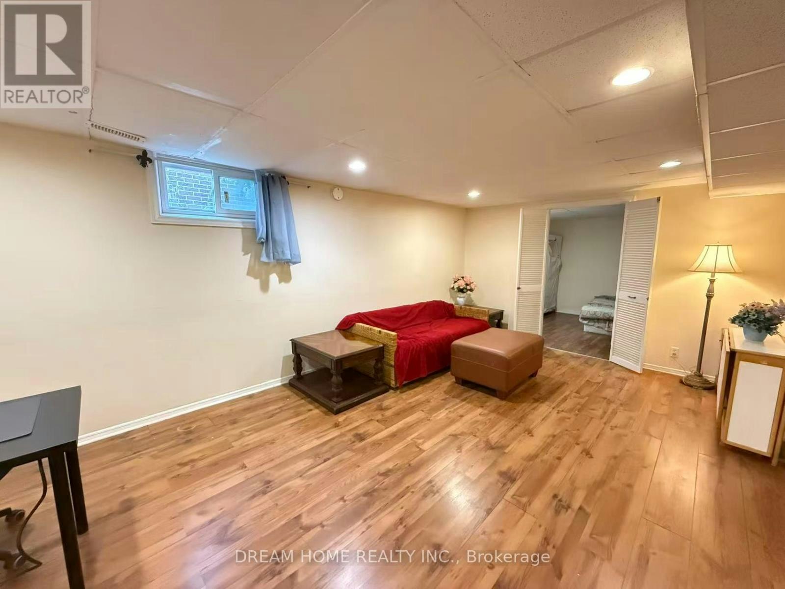 92 Rainier Square, Toronto, ON, M1T 3A2 - 8