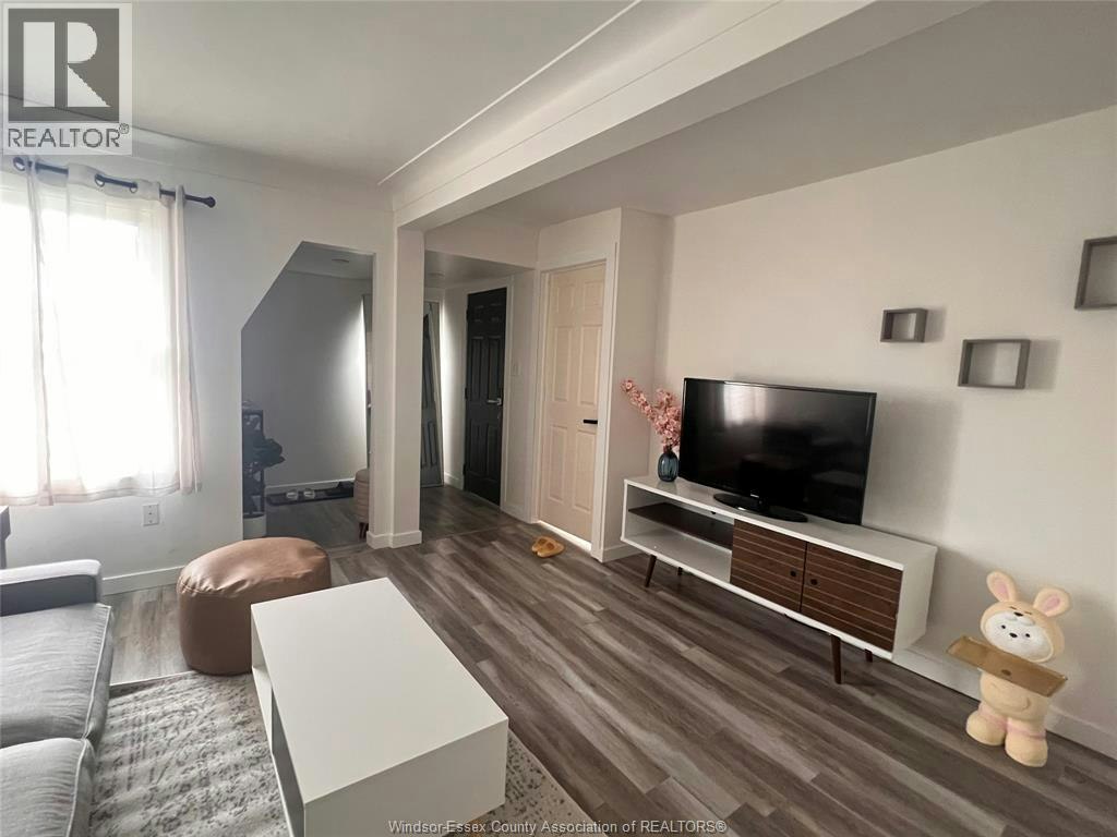 2427 Mercer, Windsor, ON, N8X 3R6 - 2