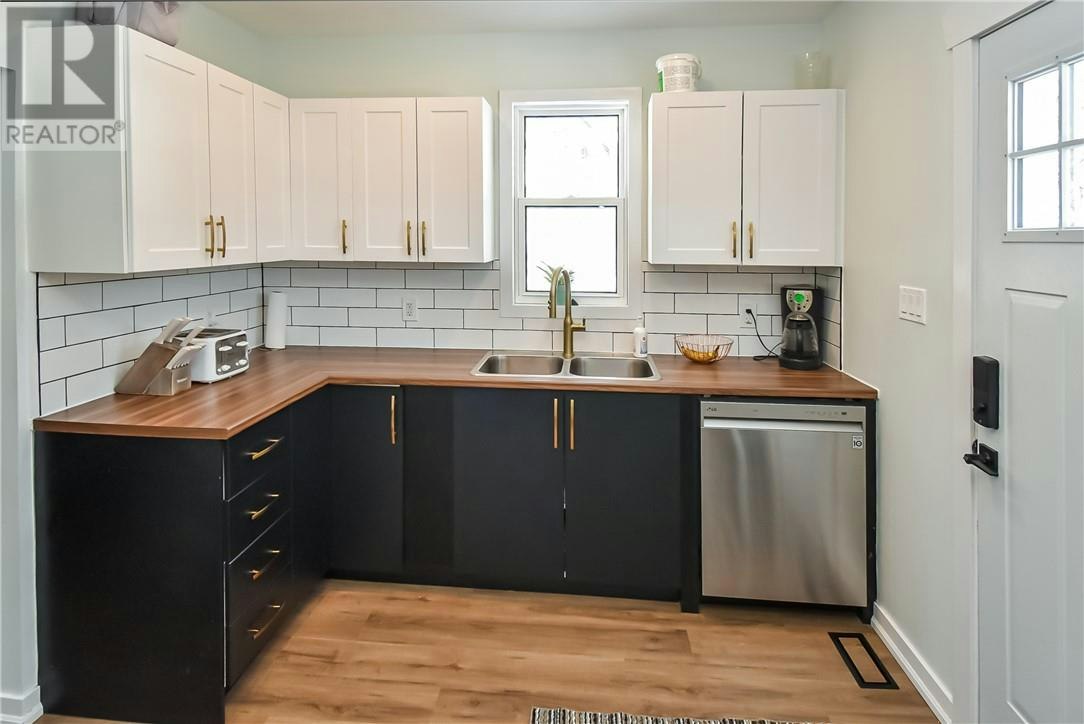 14 B Sixth Avenue, Greater Sudbury, ON, P0M 2C0 - 3
