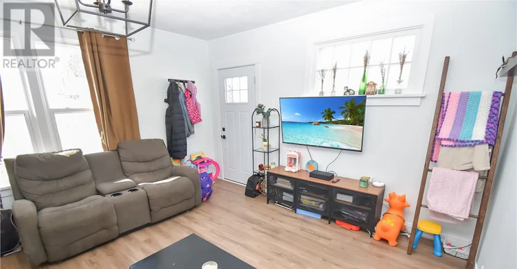 14 B Sixth Avenue, Greater Sudbury, ON, P0M 2C0 - 5