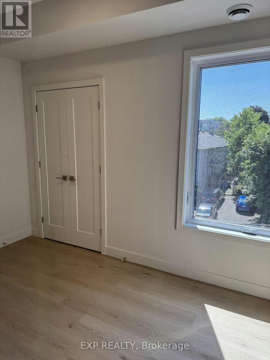 6-1301 Dorchester Avenue, Ottawa, ON, K1Z 8E8 - 11