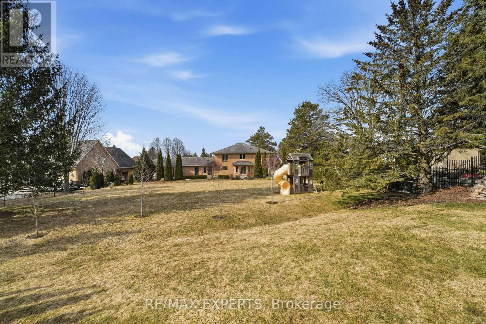 87 Mcclure Drive, King, ON, L7B 1B9 - 35