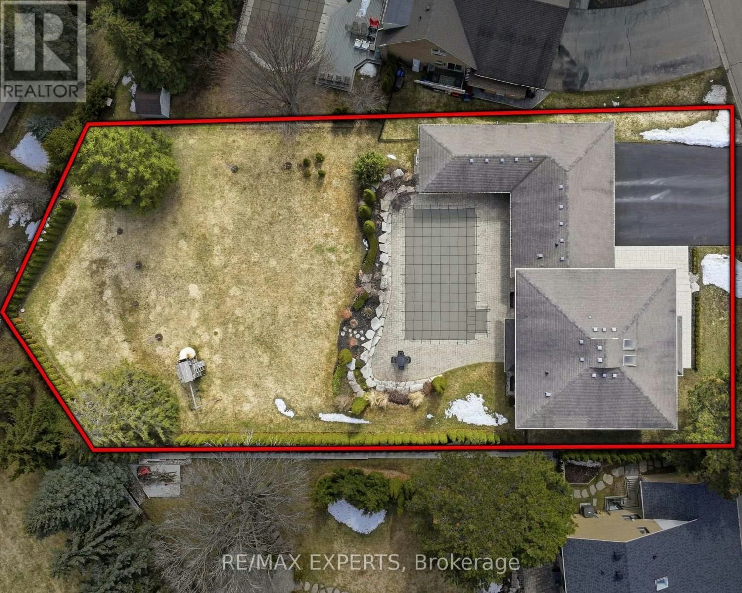 87 Mcclure Drive, King, ON, L7B 1B9 - 2