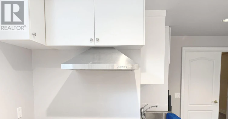6 Cadmus Road, Toronto, ON, M2M 2M4 - 4