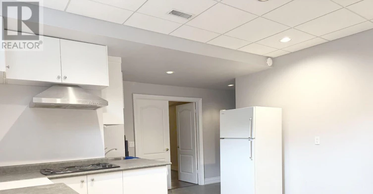 6 Cadmus Road, Toronto, ON, M2M 2M4 - 3
