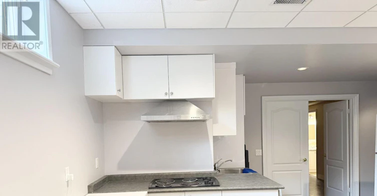 6 Cadmus Road, Toronto, ON, M2M 2M4 - 5