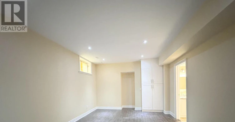 6 Cadmus Road, Toronto, ON, M2M 2M4 - 11
