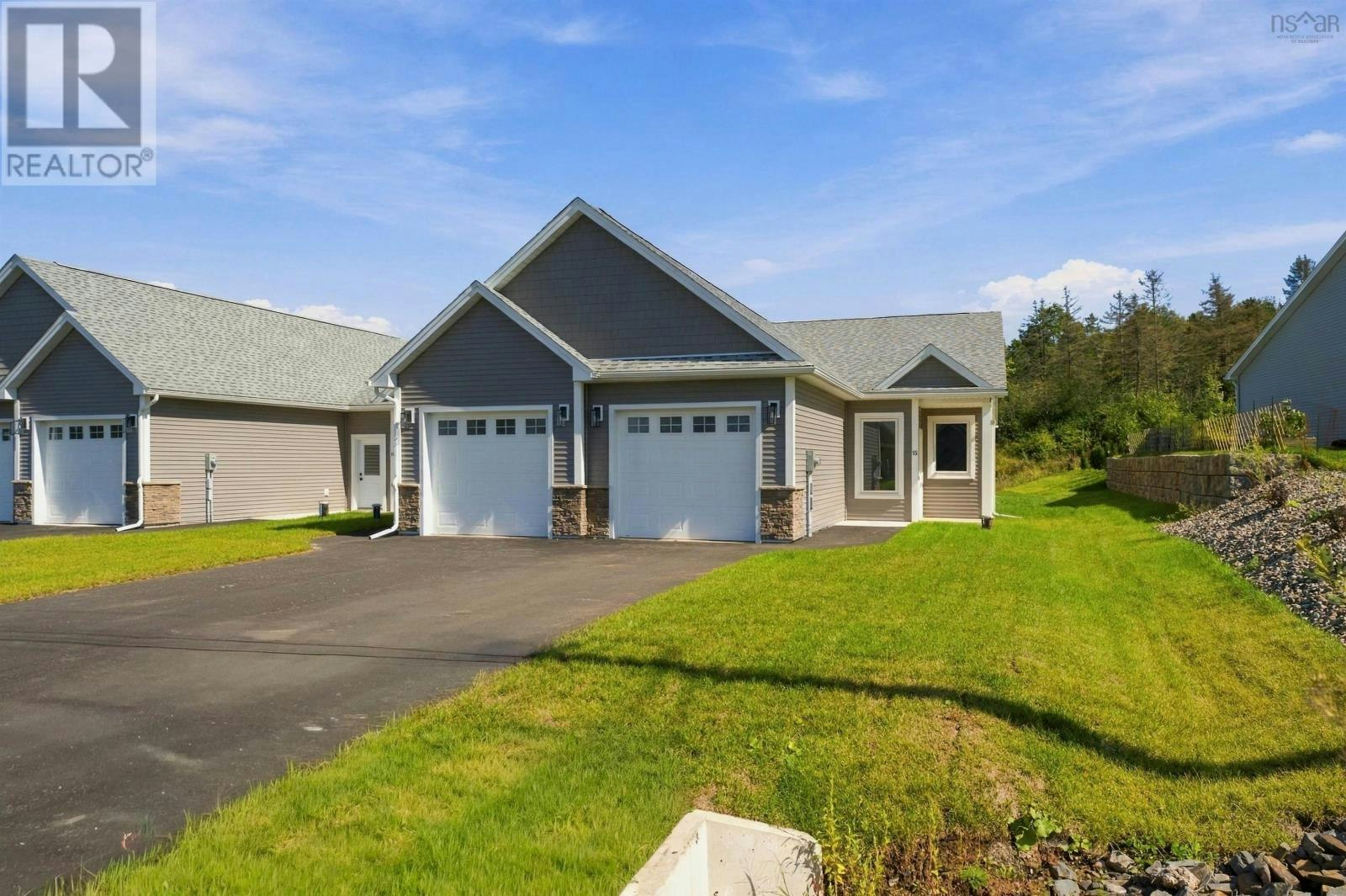 26 Seyval Drive, Avonport, NS, B0P 1P0
