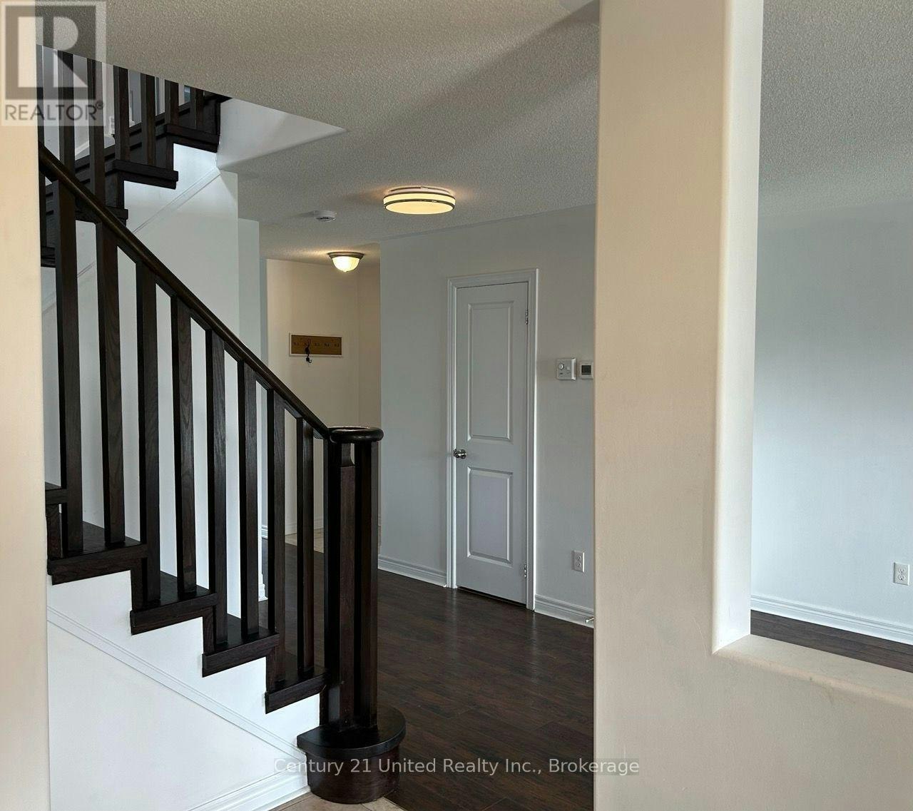 132 Bowen Drive, Peterborough, ON, K9H 0C1 - 6