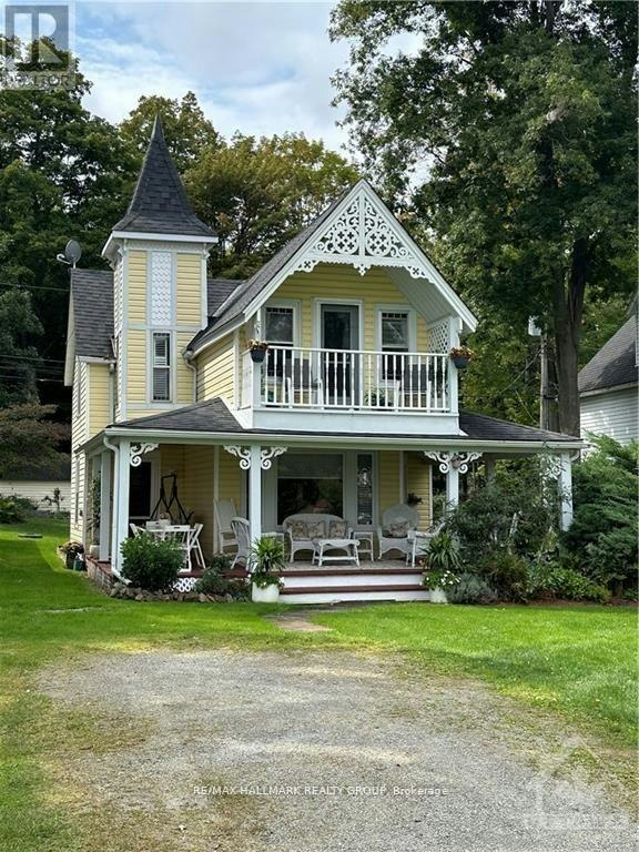 112 Mckenzie Lane, Elizabethtown, ON, K6V 7E5