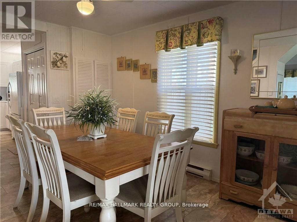112 Mckenzie Lane, Elizabethtown, ON, K6V 7E5 - 5