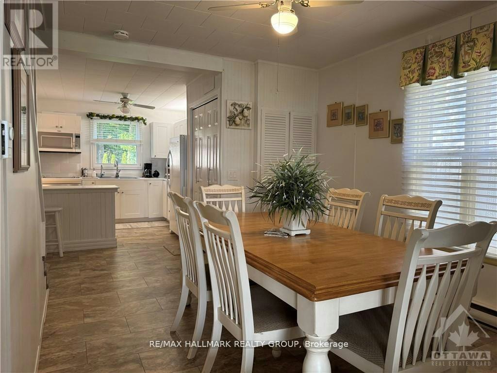 112 Mckenzie Lane, Elizabethtown, ON, K6V 7E5 - 3