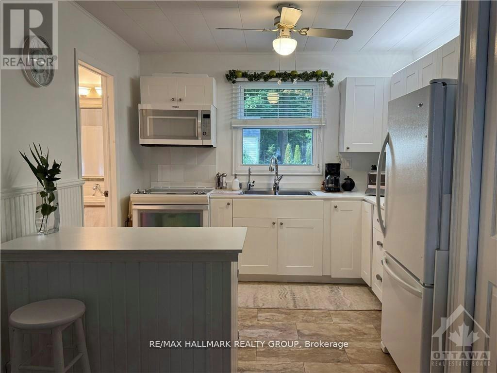 112 Mckenzie Lane, Elizabethtown, ON, K6V 7E5 - 6