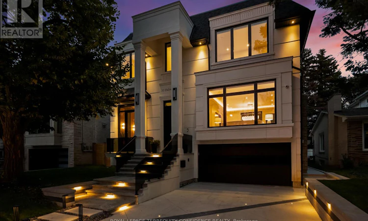31 Palomino Crescent