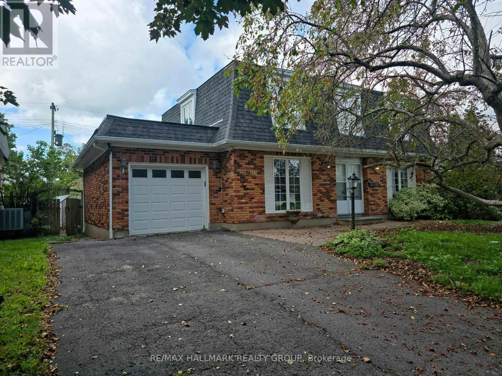 3288 Clearwater Crescent, Ottawa, ON, K1V 7S2