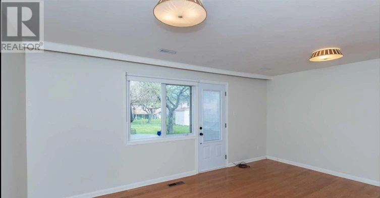 286 Searle Avenue, Toronto, ON, M3H 4C4 - 7