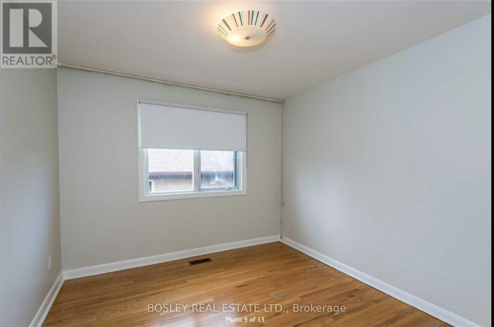 286 Searle Avenue, Toronto, ON, M3H 4C4 - 8