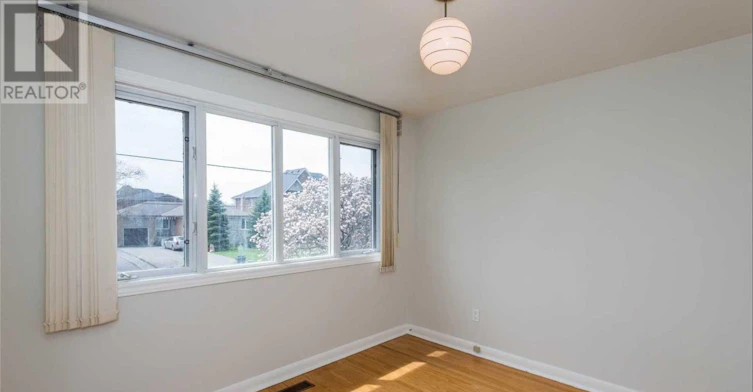 286 Searle Avenue, Toronto, ON, M3H 4C4 - 6