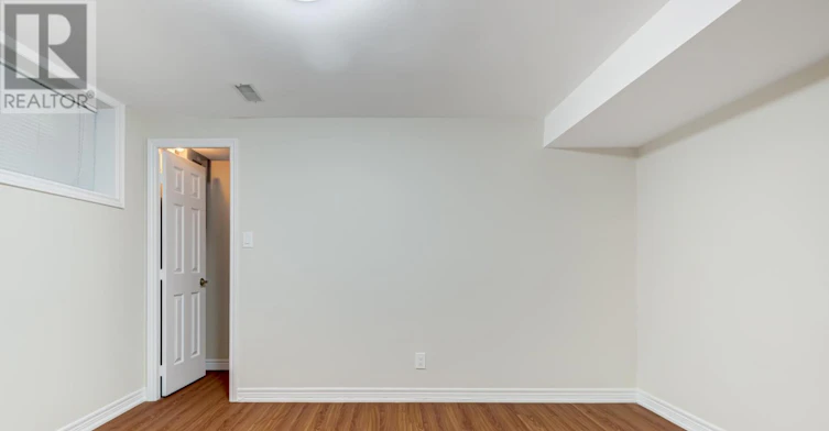 LOWER-127 Rusholme Road E, Toronto, ON, M6H 2Y6 - 22