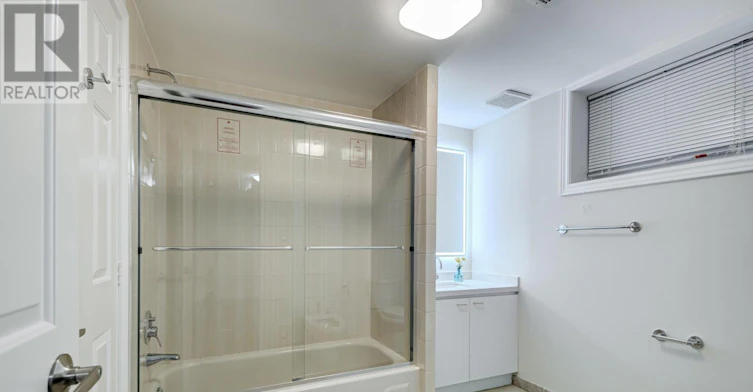 LOWER-127 Rusholme Road E, Toronto, ON, M6H 2Y6 - 25