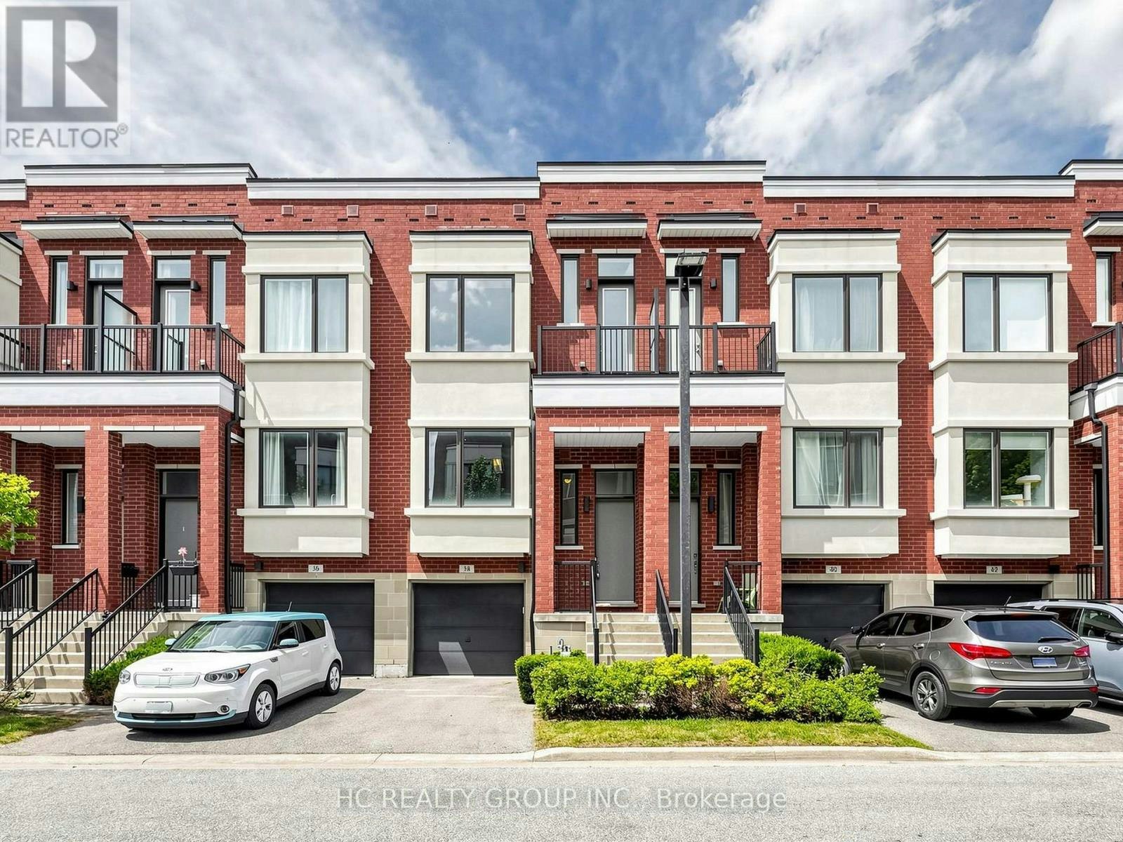 38 Lafferty Lane, Richmond Hill, ON, L4C 0Z8