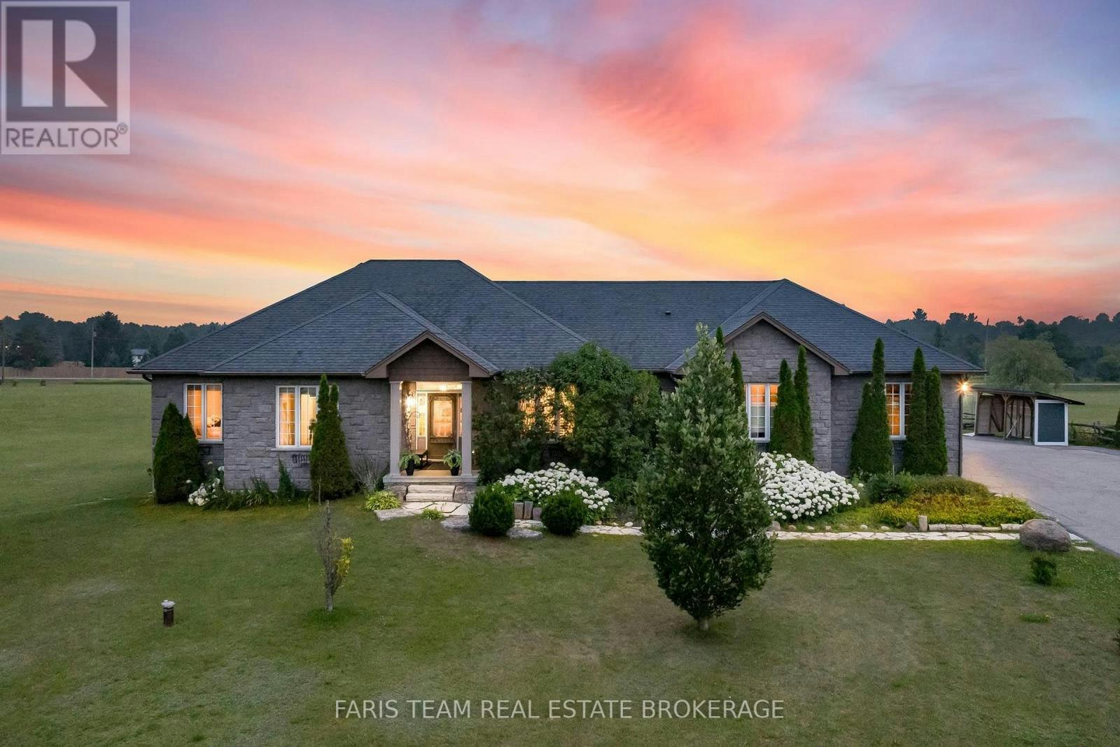 2 Harry Parker Place, Adjala-Tosorontio, ON, L0M 1J0