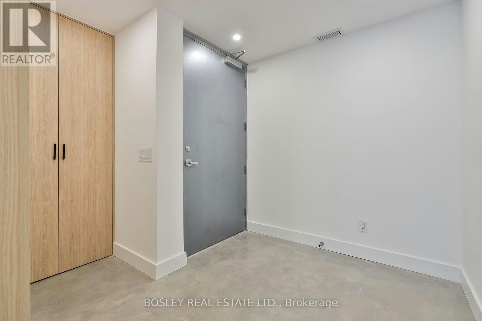 LANEWAY-1404 Dufferin Street, Toronto, ON, M6H 4C8 - 4