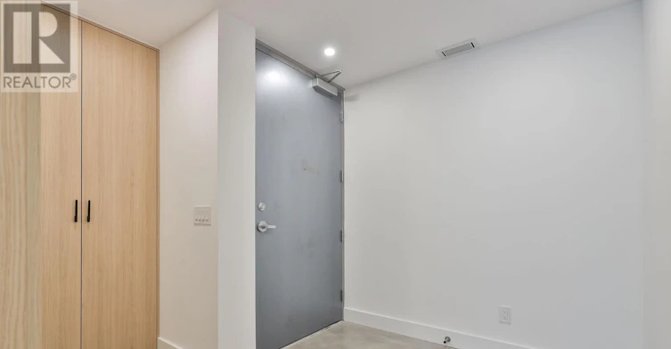 LANEWAY-1404 Dufferin Street, Toronto, ON, M6H 4C8 - 4