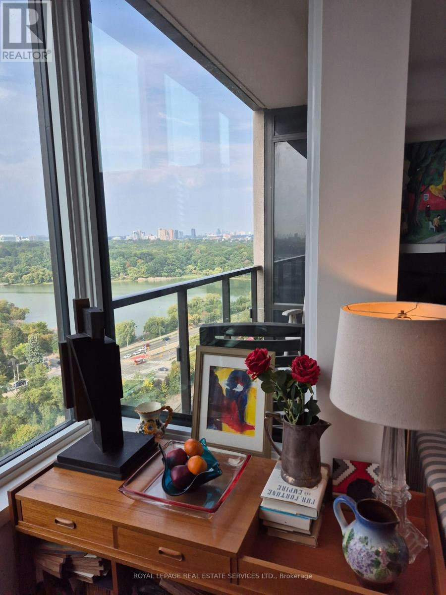 2302-1926 Lake Shore Boulevard W, Toronto, ON, M6S 1A1 - 7