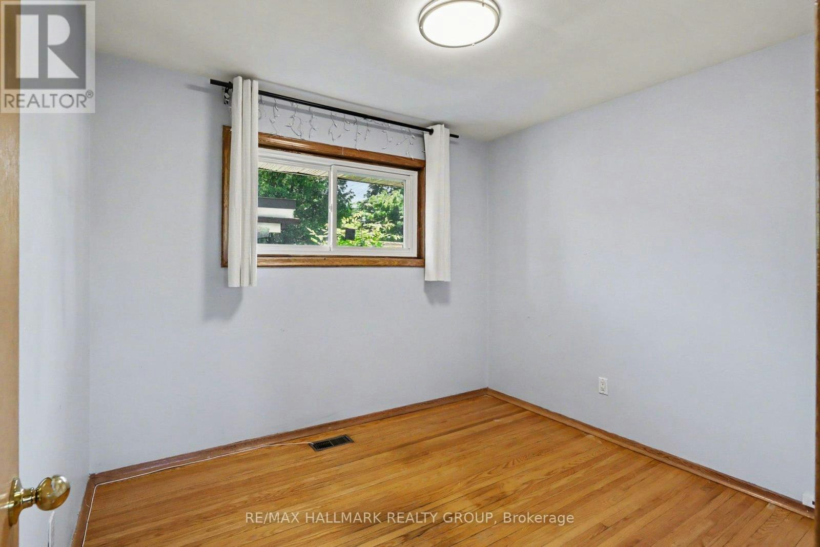 2067 Bangor Street, Ottawa, ON, K1G 2X6 - 20
