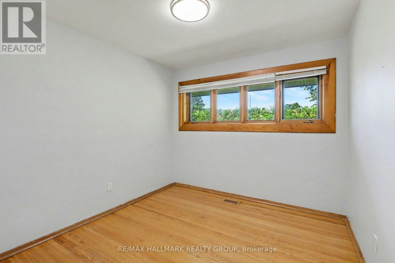 2067 Bangor Street, Ottawa, ON, K1G 2X6 - 14