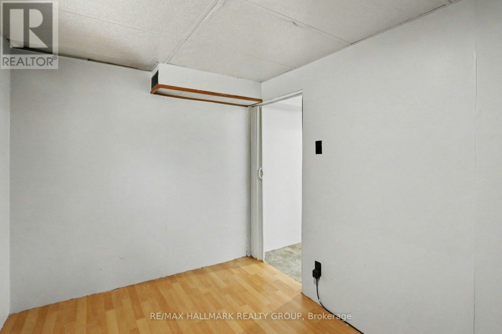 2067 Bangor Street, Ottawa, ON, K1G 2X6 - 23