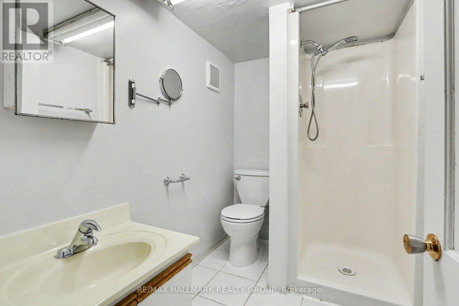 2067 Bangor Street, Ottawa, ON, K1G 2X6 - 24