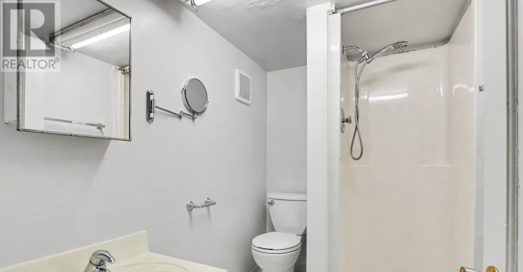 2067 Bangor Street, Ottawa, ON, K1G 2X6 - 24