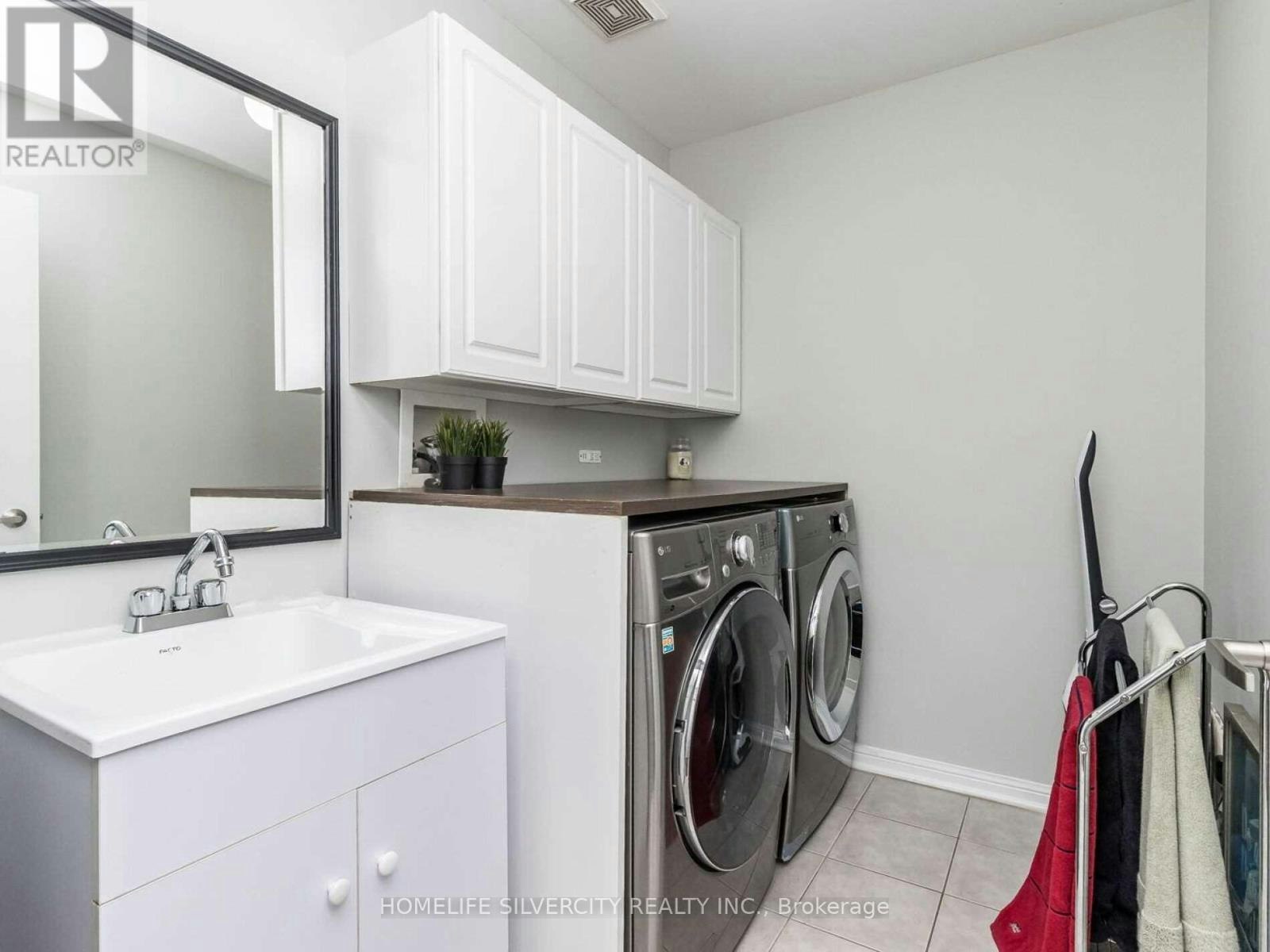 10 Bloom Drive, Brampton, ON, L6P 3C2 - 34
