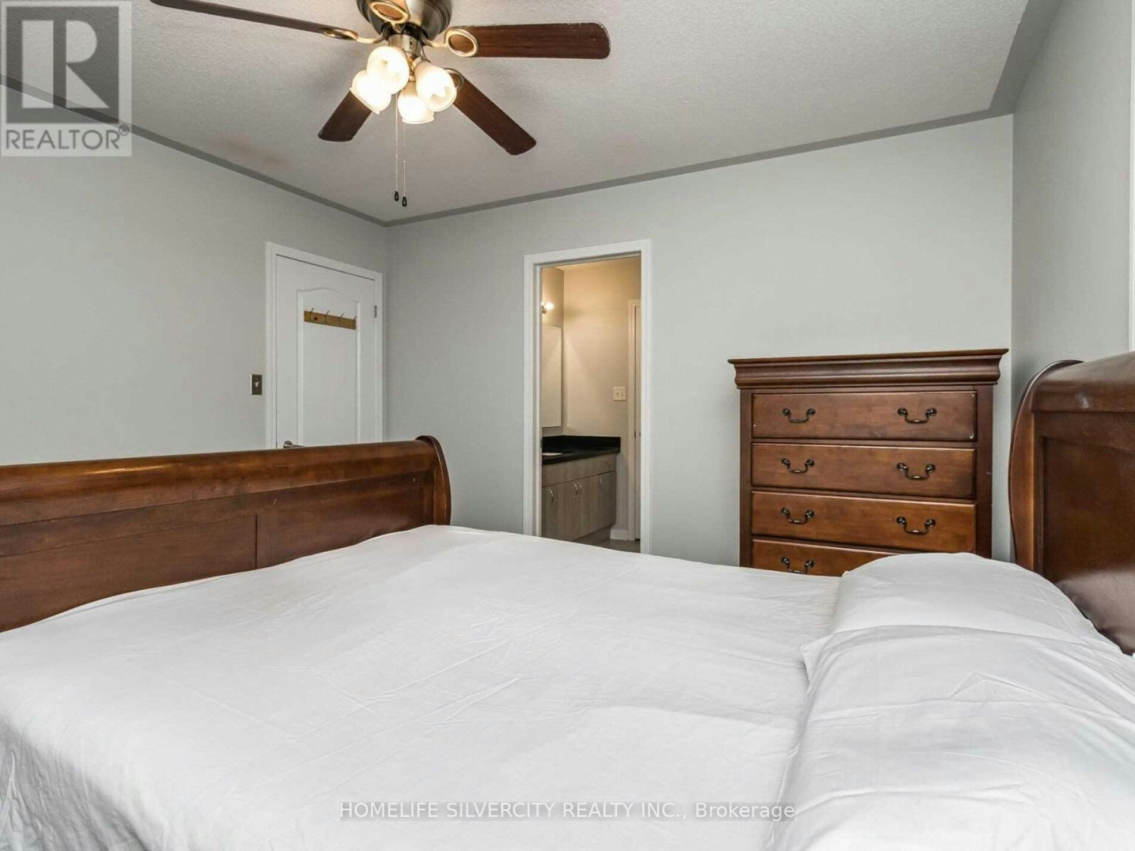 10 Bloom Drive, Brampton, ON, L6P 3C2 - 31