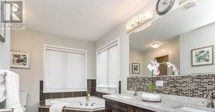 10 Bloom Drive, Brampton, ON, L6P 3C2 - 26