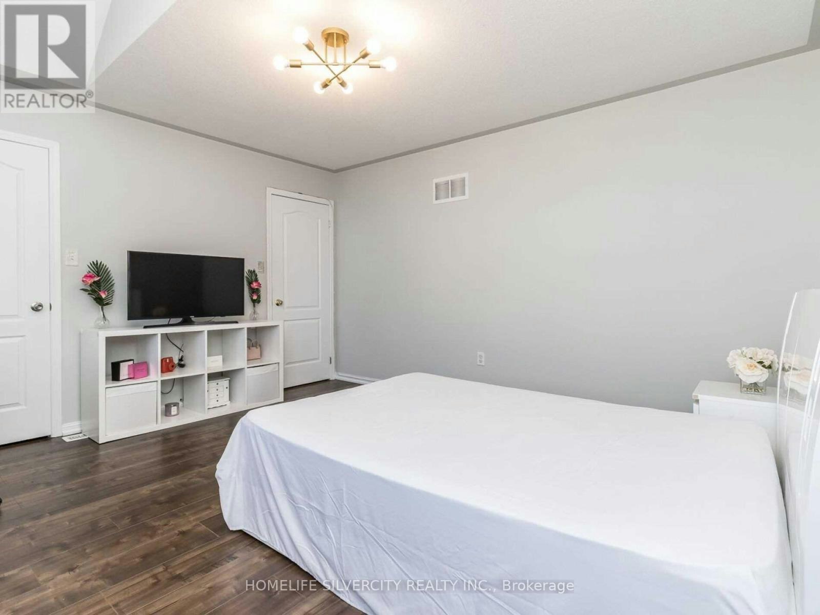 10 Bloom Drive, Brampton, ON, L6P 3C2 - 29
