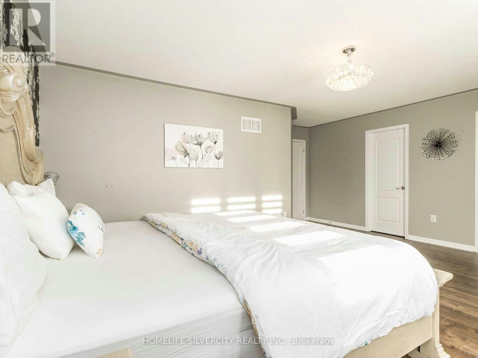 10 Bloom Drive, Brampton, ON, L6P 3C2 - 25