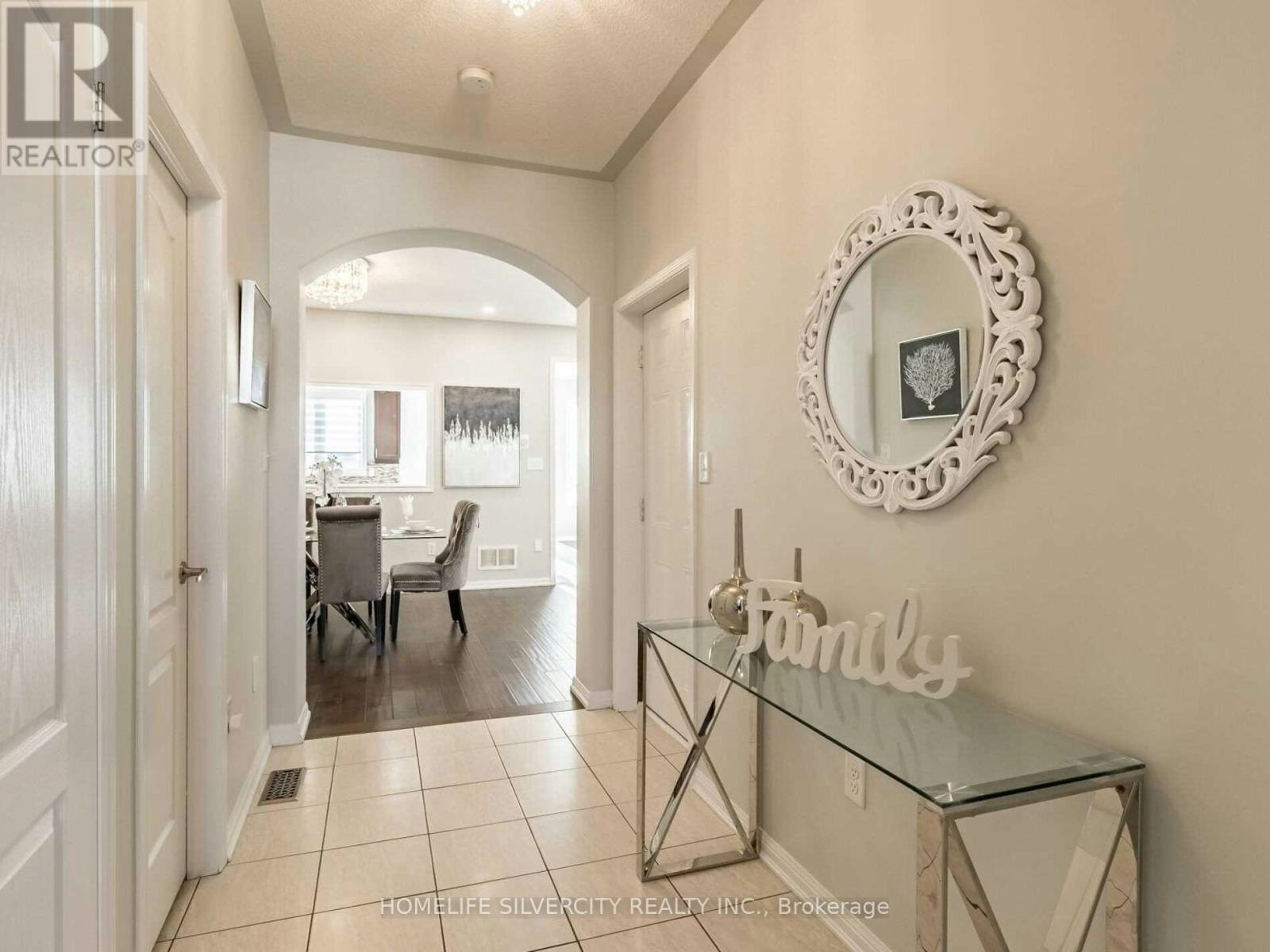 10 Bloom Drive, Brampton, ON, L6P 3C2 - 6