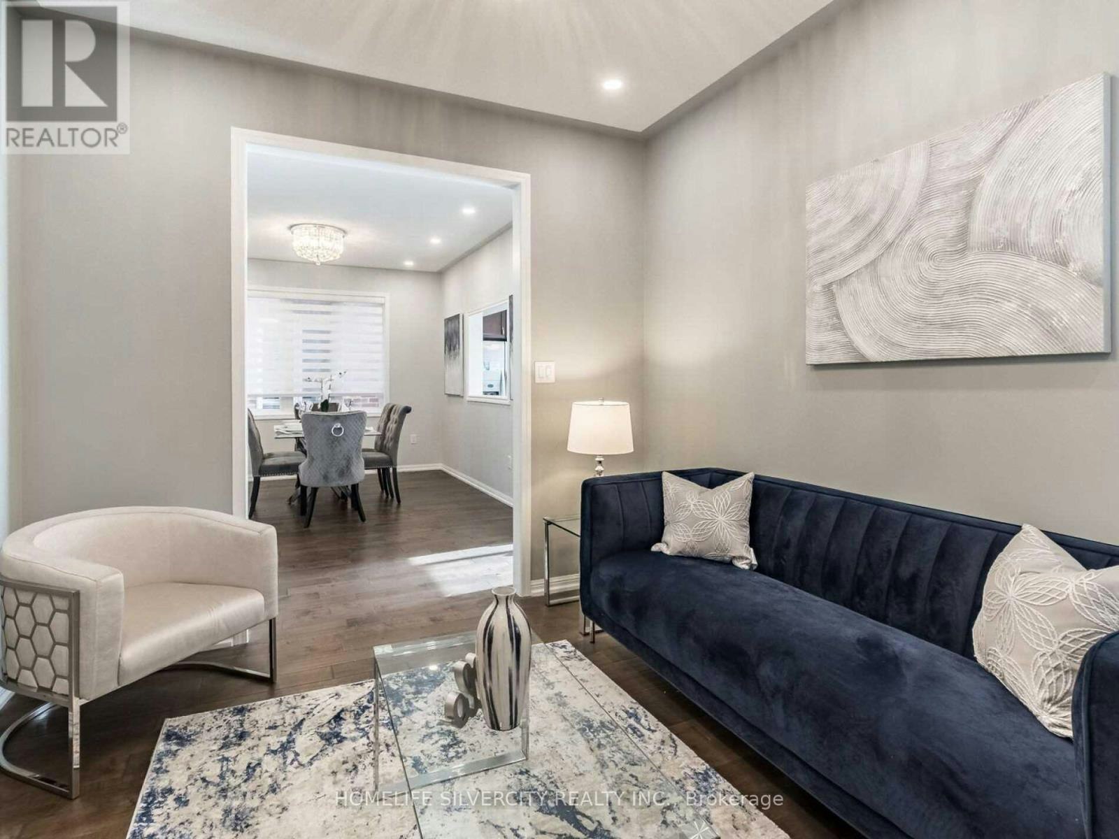 10 Bloom Drive, Brampton, ON, L6P 3C2 - 11