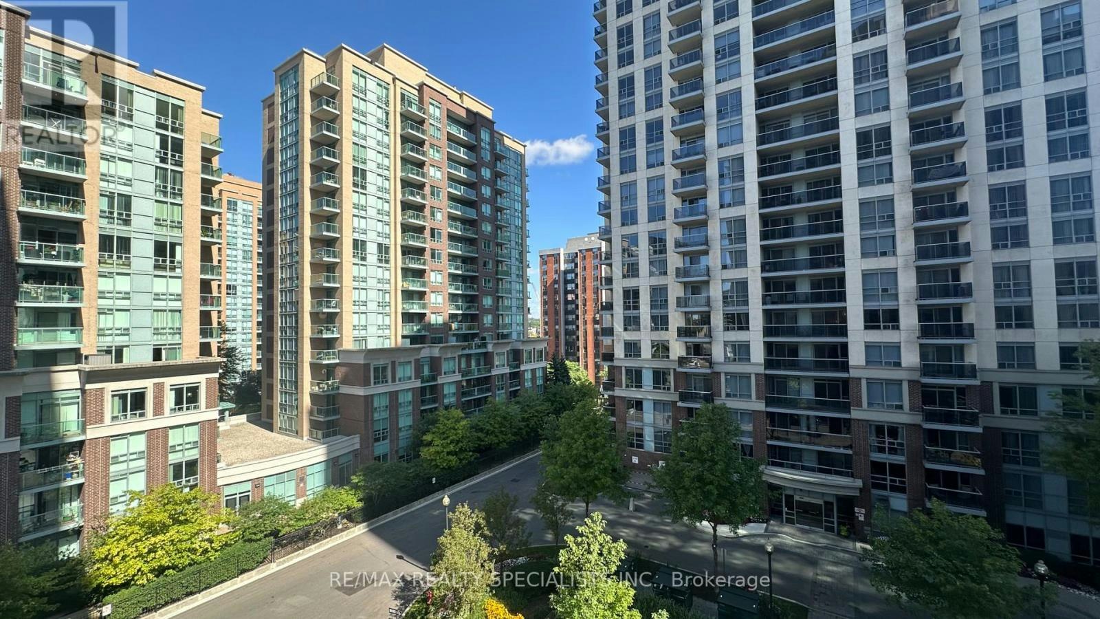 612-1 Michael Power Place, Toronto, ON, M9A 0A1 - 14