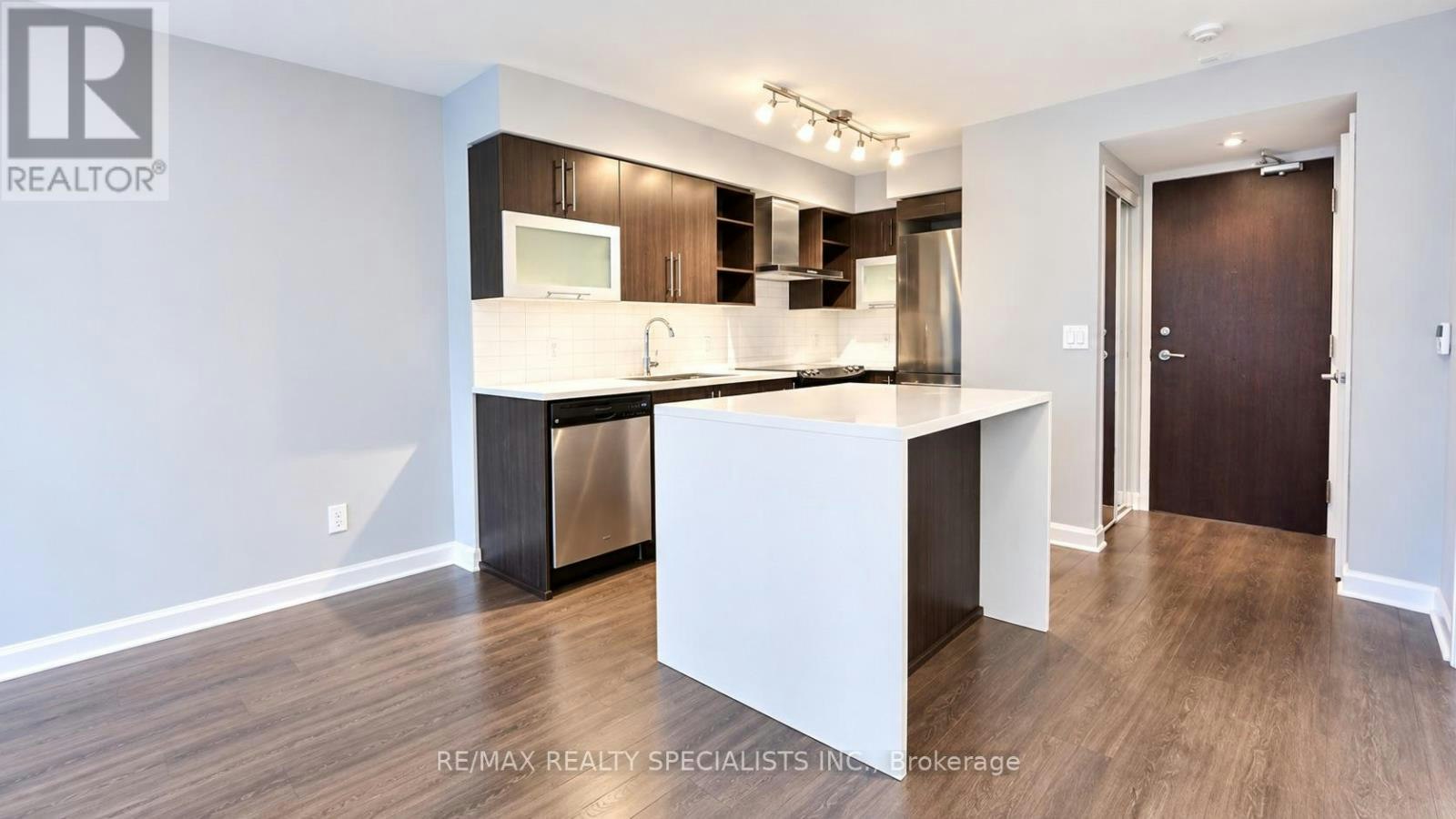 612-1 Michael Power Place, Toronto, ON, M9A 0A1 - 4
